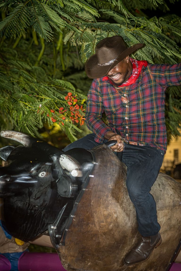 Hoe Down Photo